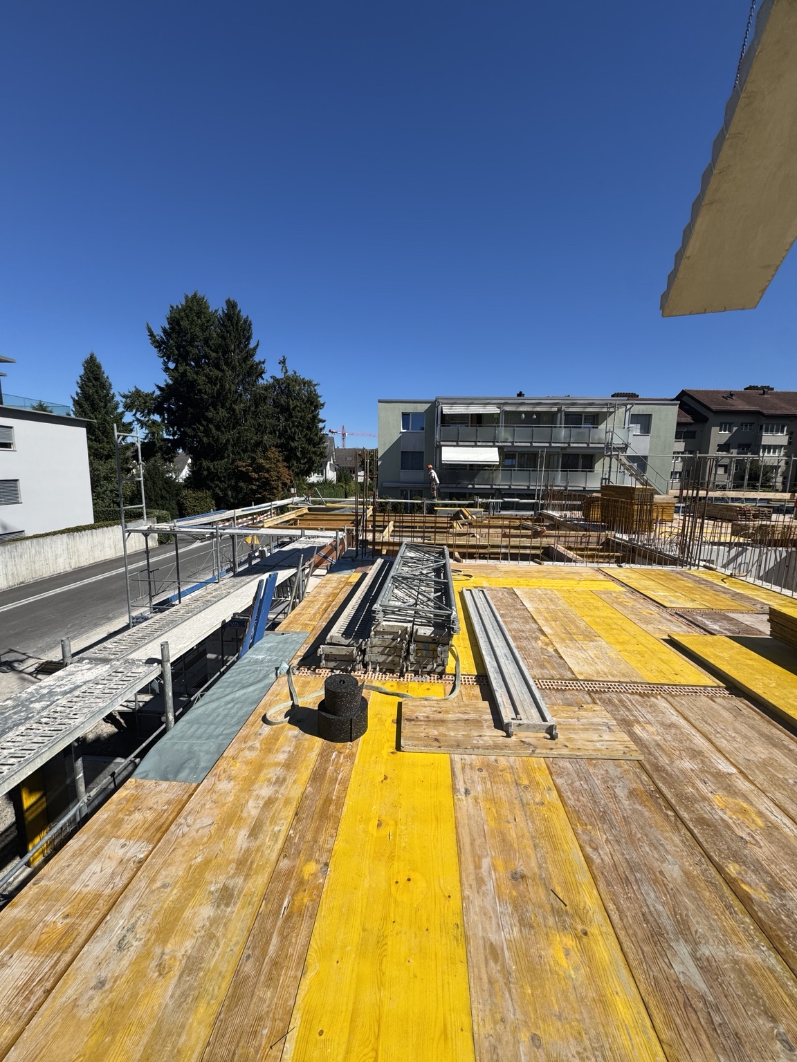Deckenschalung im Rohbau - Kennedy Bau